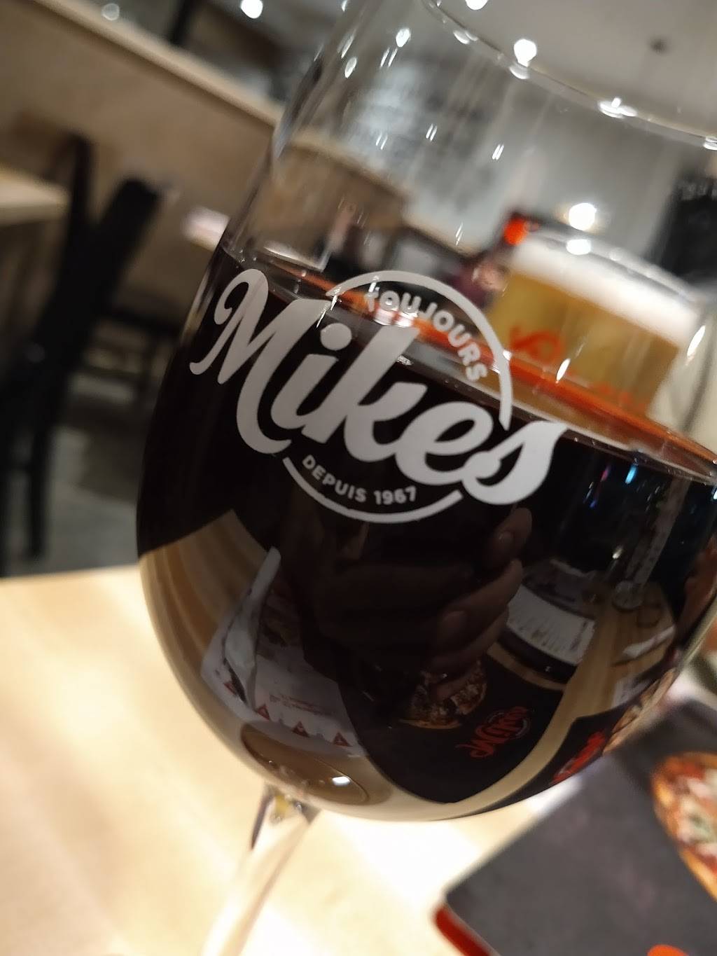 Mikes | restaurant | 603 Rue Principale, Granby, QC J2G 2X9, Canada | 4507773030 OR +1 450-777-3030