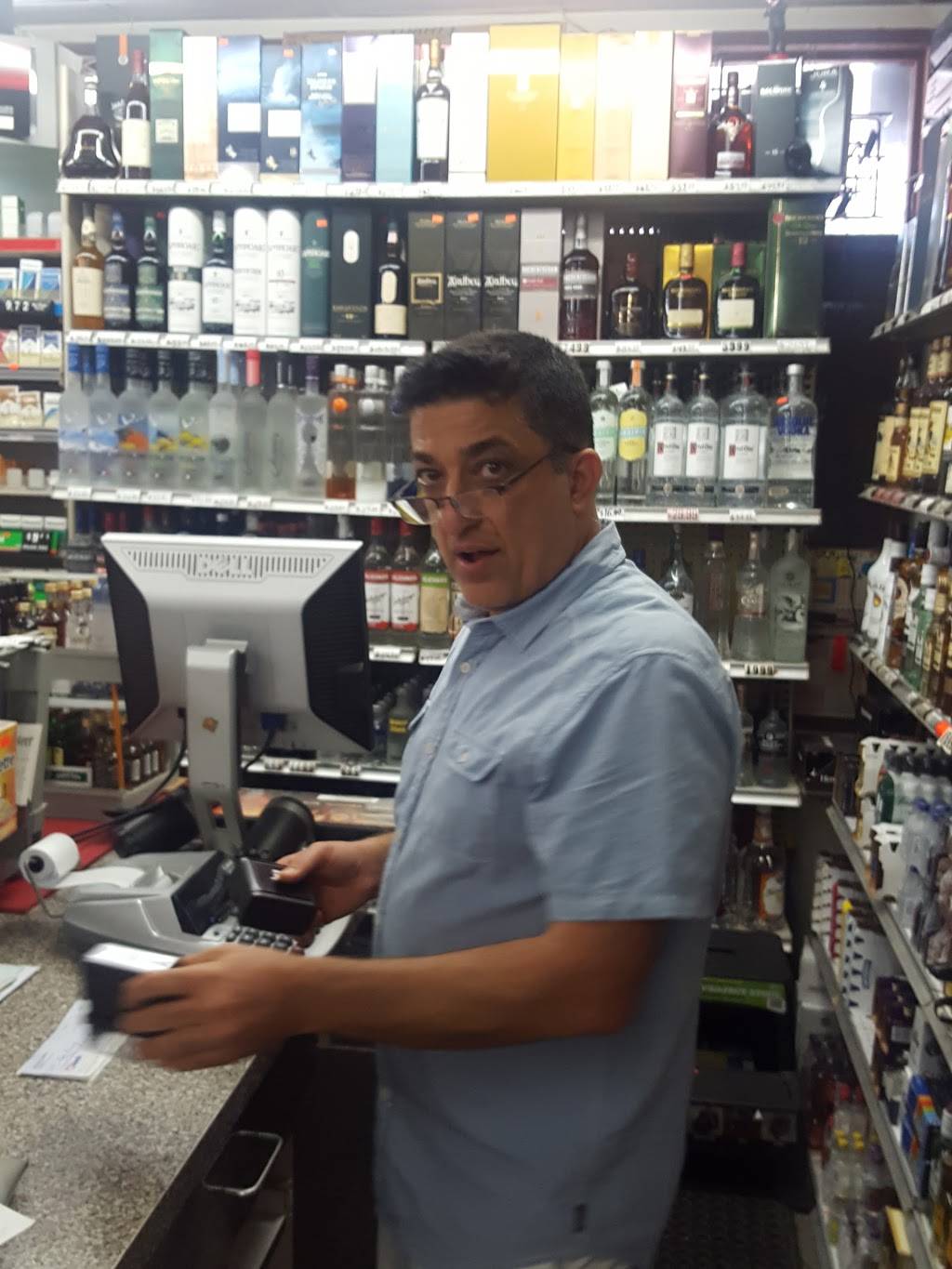 Bay Ho Liquor & Deli | meal takeaway | 4031 Avati Dr, San Diego, CA 92117, USA | 8585813000 OR +1 858-581-3000