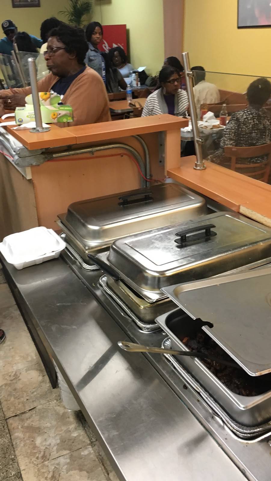 The Lighthouse | restaurant | 1975 N Olden Ave, Ewing Township, NJ 08618, USA | 6098825876 OR +1 609-882-5876