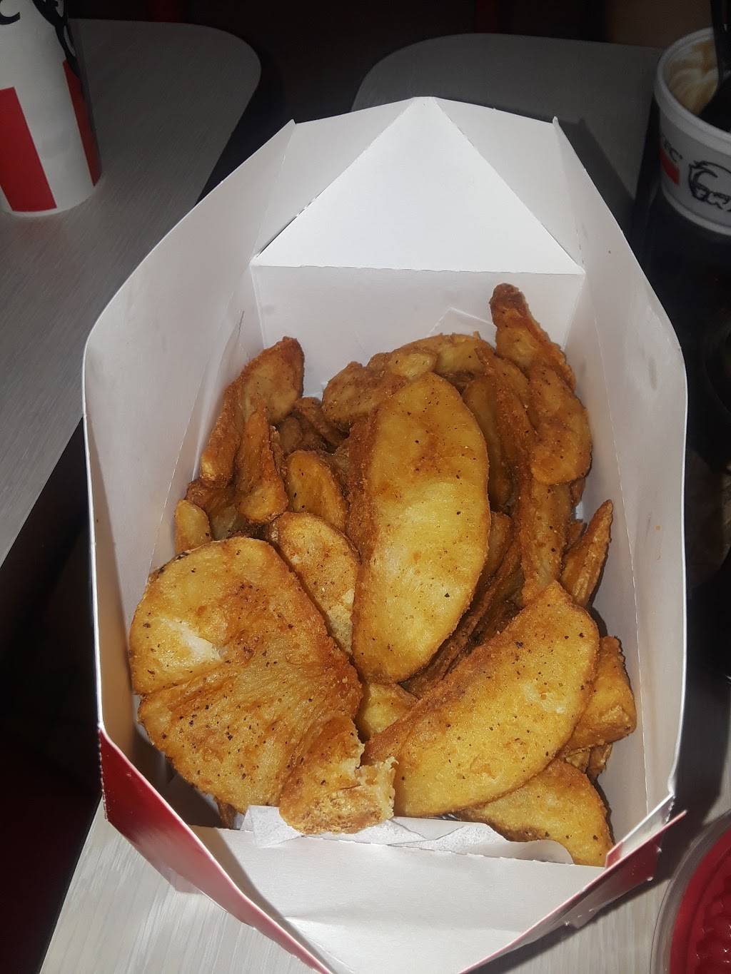 KFC | restaurant | 1843 W Union Hills Dr, Phoenix, AZ 85027, USA | 6028634281 OR +1 602-863-4281