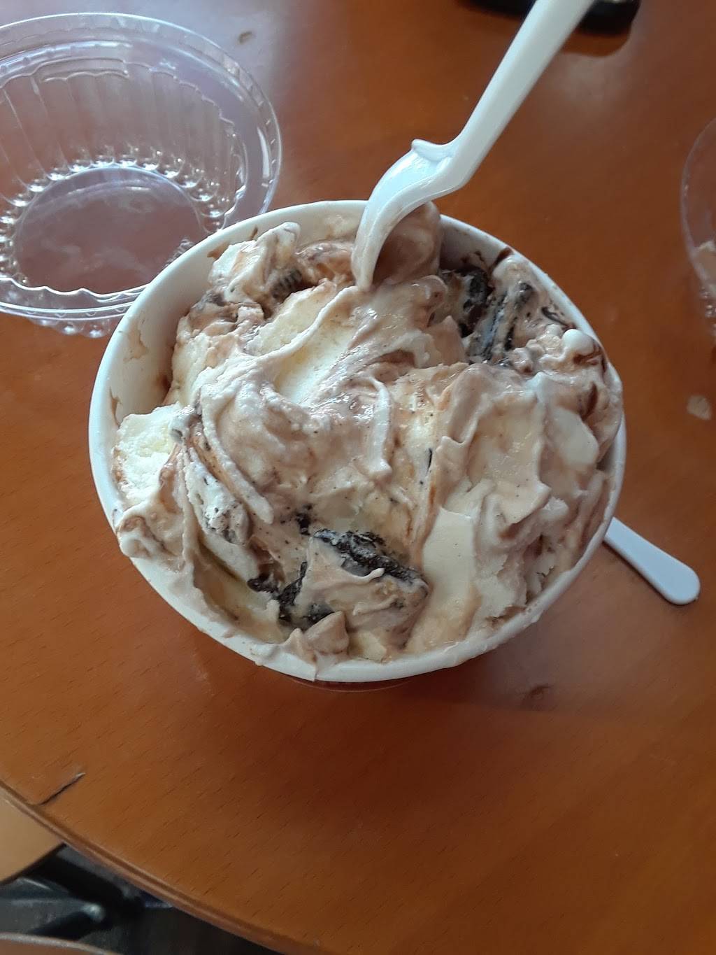 Cold Stone Creamery | bakery | 22503 Mission Blvd, Hayward, CA 94541, USA | 5107271203 OR +1 510-727-1203