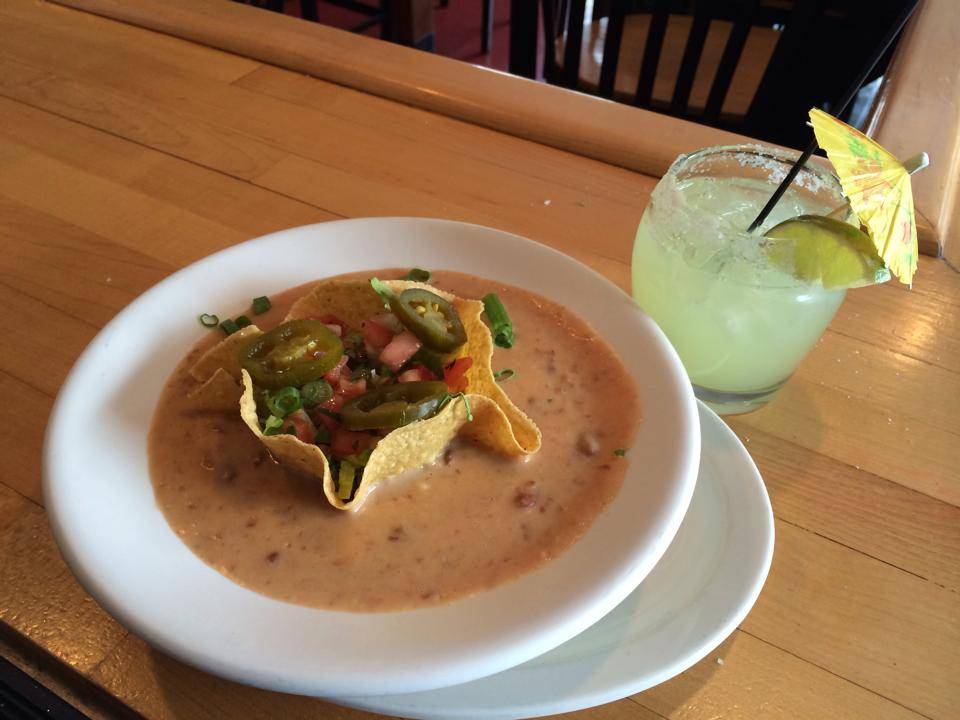 Bandanas Bar & Grill | restaurant | 930 Lake Rd, Youngstown, NY 14174, USA | 7167451010 OR +1 716-745-1010