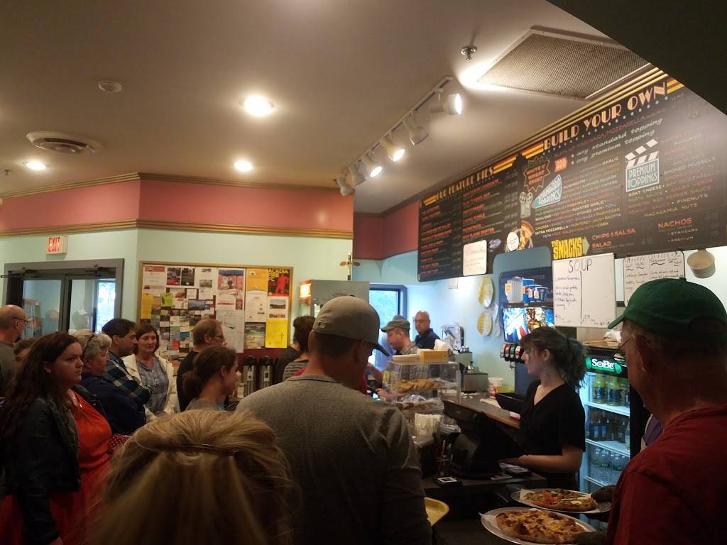 Reel Pizza Cinerama | restaurant | 33 Kennebec Pl, Bar Harbor, ME 04609, USA | 2072883828 OR +1 207-288-3828