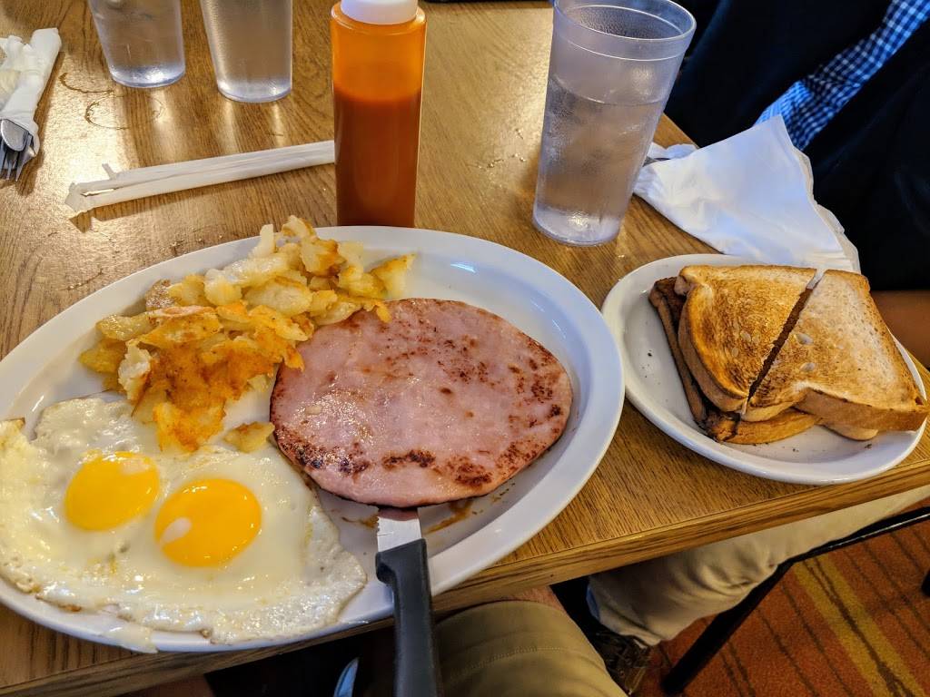 The Virginian Restaurant | restaurant | 169 Glyndon St SE, Vienna, VA 22180, USA | 7039382333 OR +1 703-938-2333