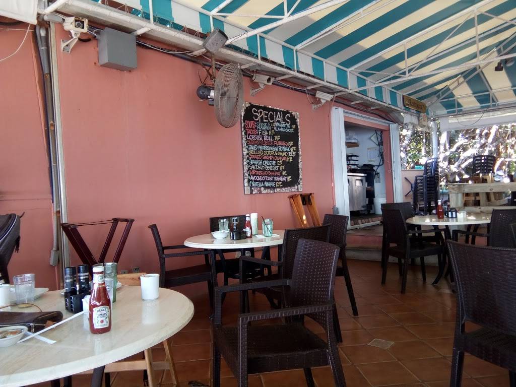 Dune Deck Café | cafe | 100 N Ocean Blvd, Lantana, FL 33462, USA | 5615820472 OR +1 561-582-0472