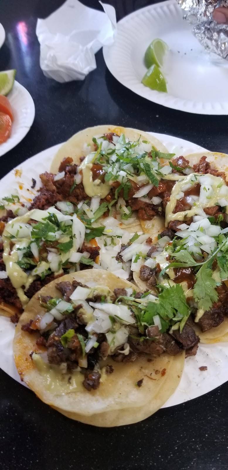 Tacos El Güero | restaurant | 16355 Merrill Ave, Fontana, CA 92335, USA | 9095650108 OR +1 909-565-0108
