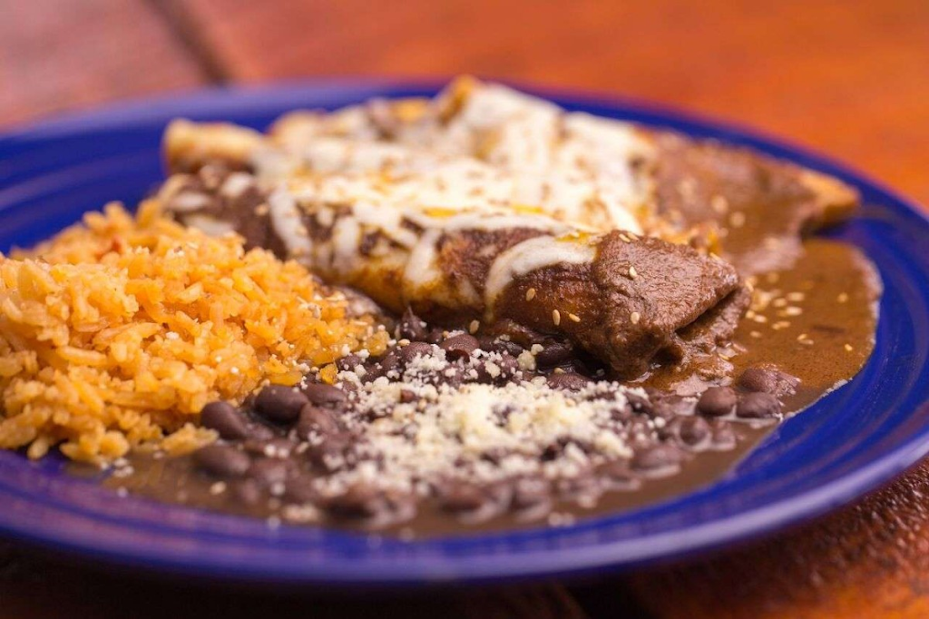 El Toro Authentic Mexican Resturant and Tequila Bar | restaurant | 7365 Main St, Stratford, CT 06614, USA | 2033625532 OR +1 203-362-5532