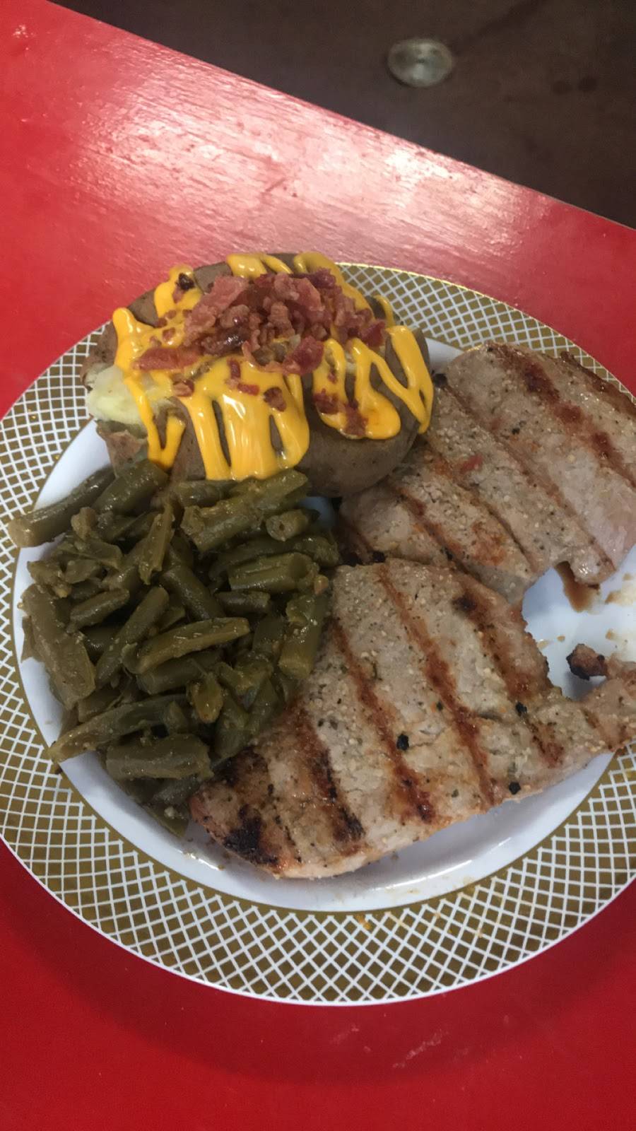 CapoDiMonte | restaurant | 9318 N Nebraska Ave, Tampa, FL 33612, USA | 8139306999 OR +1 813-930-6999