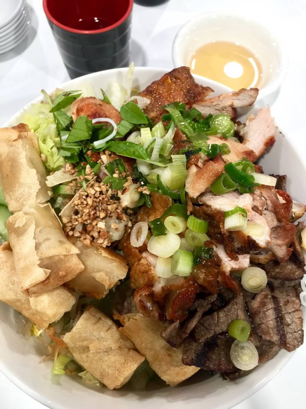 Pho Bat Trang | restaurant | 353 Lake St Unit 18, St. Catharines, ON L2N 7G4, Canada | 9059389968 OR +1 905-938-9968