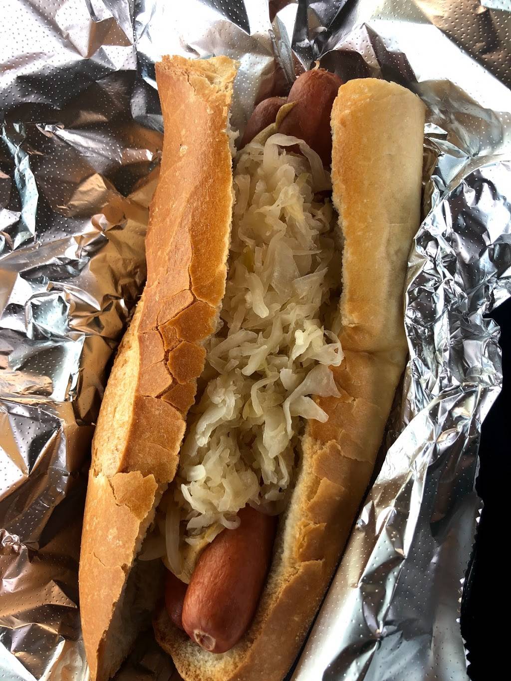 Mom & Me Hot Dog Truck | meal takeaway | Brooklyn, NY 11234, USA | 7186444463 OR +1 718-644-4463