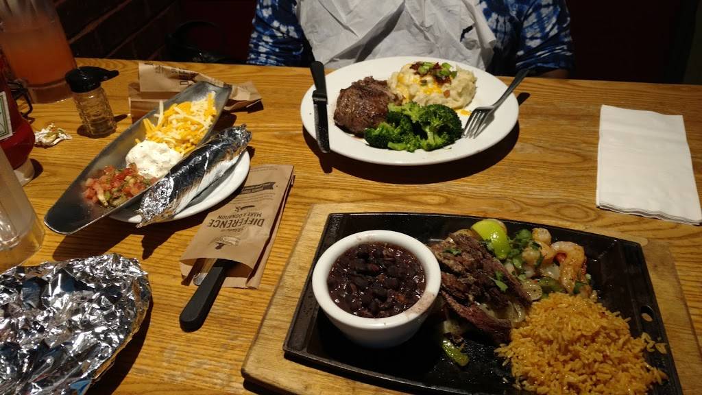 Chilis Grill & Bar | restaurant | 475 Briarwood Dr, Jackson, MS 39206, USA | 6019577090 OR +1 601-957-7090