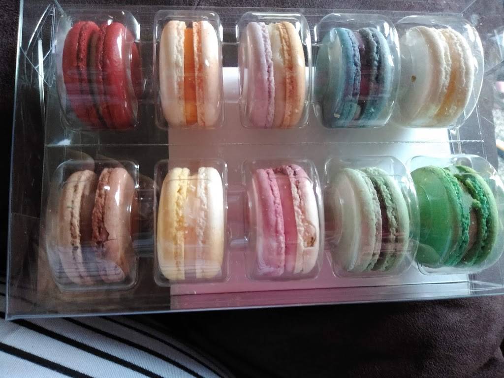 Blazin Cajun Restaurant | restaurant | 125 Bridge Pl, Stockton, CA 95202, USA | 2095940581 OR +1 209-594-0581