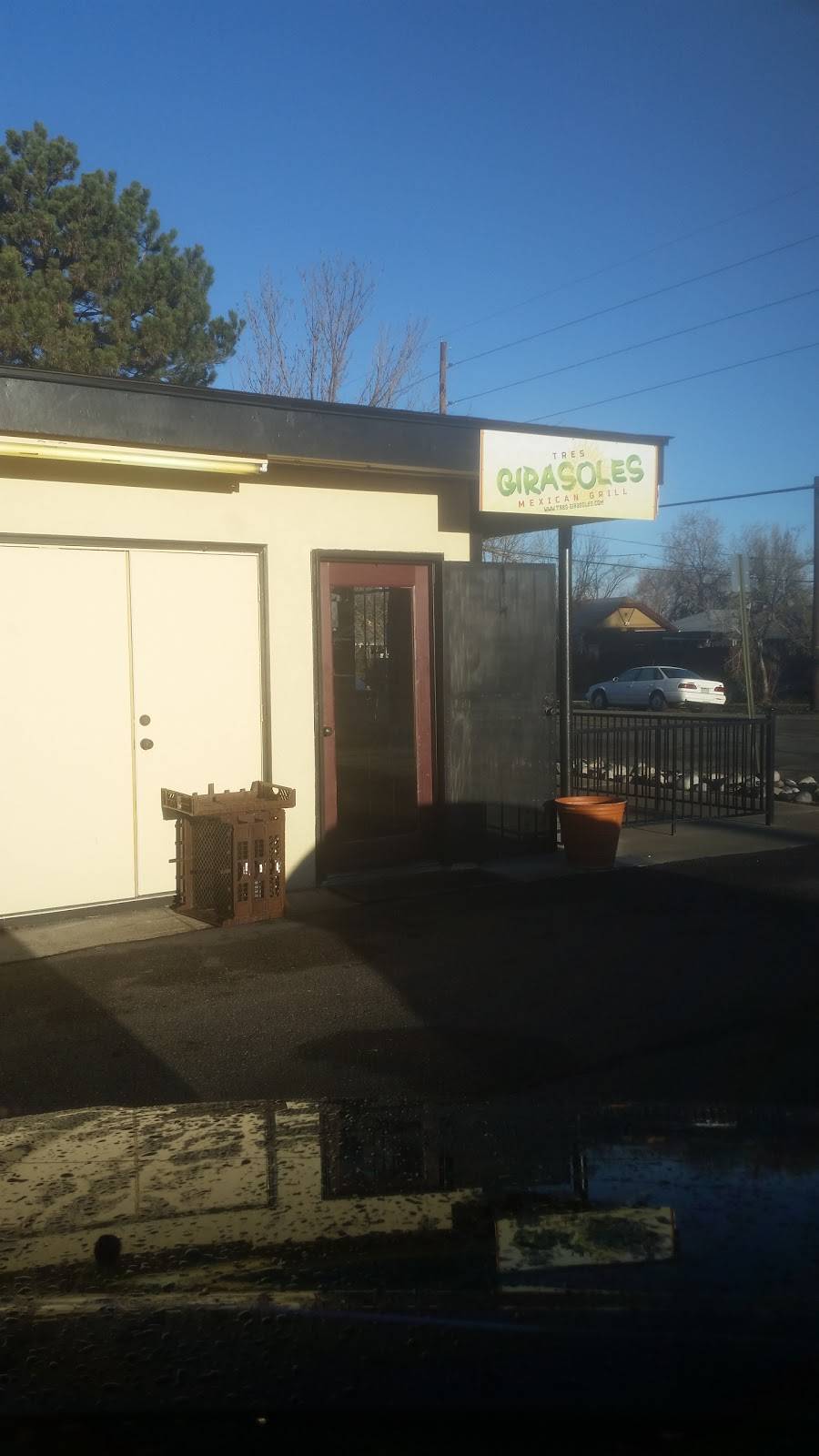 Girasoles Mexican Grill | restaurant | 2940 Bruce Randolph Ave, Denver, CO 80205, USA | 3039979674 OR +1 303-997-9674