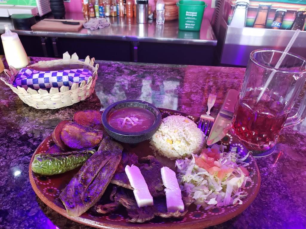 La Tradicion Mariscos & Mexican Restaurant | night club | 4371 Stewart Ave #114, Las Vegas, NV 89110, USA | 7024594252 OR +1 702-459-4252