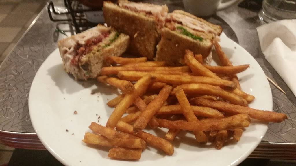 Dennys | restaurant | 2210 S East Loop 410, San Antonio, TX 78220, USA | 2106489388 OR +1 210-648-9388