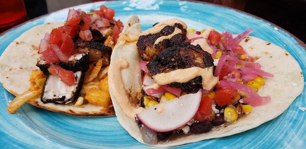 El Chapo Taco | restaurant | 3038 Beach Blvd S, Gulfport, FL 33707, USA | 7272569033 OR +1 727-256-9033