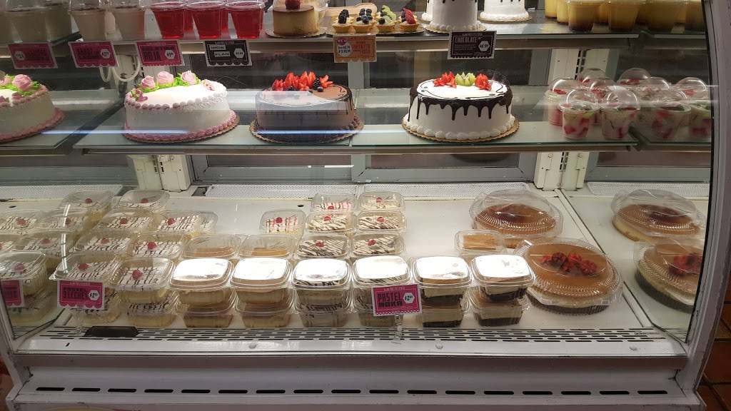 El Gallo Giro | restaurant | 3180 E Imperial Hwy, Lynwood, CA 90262, USA | 3106674670 OR +1 310-667-4670