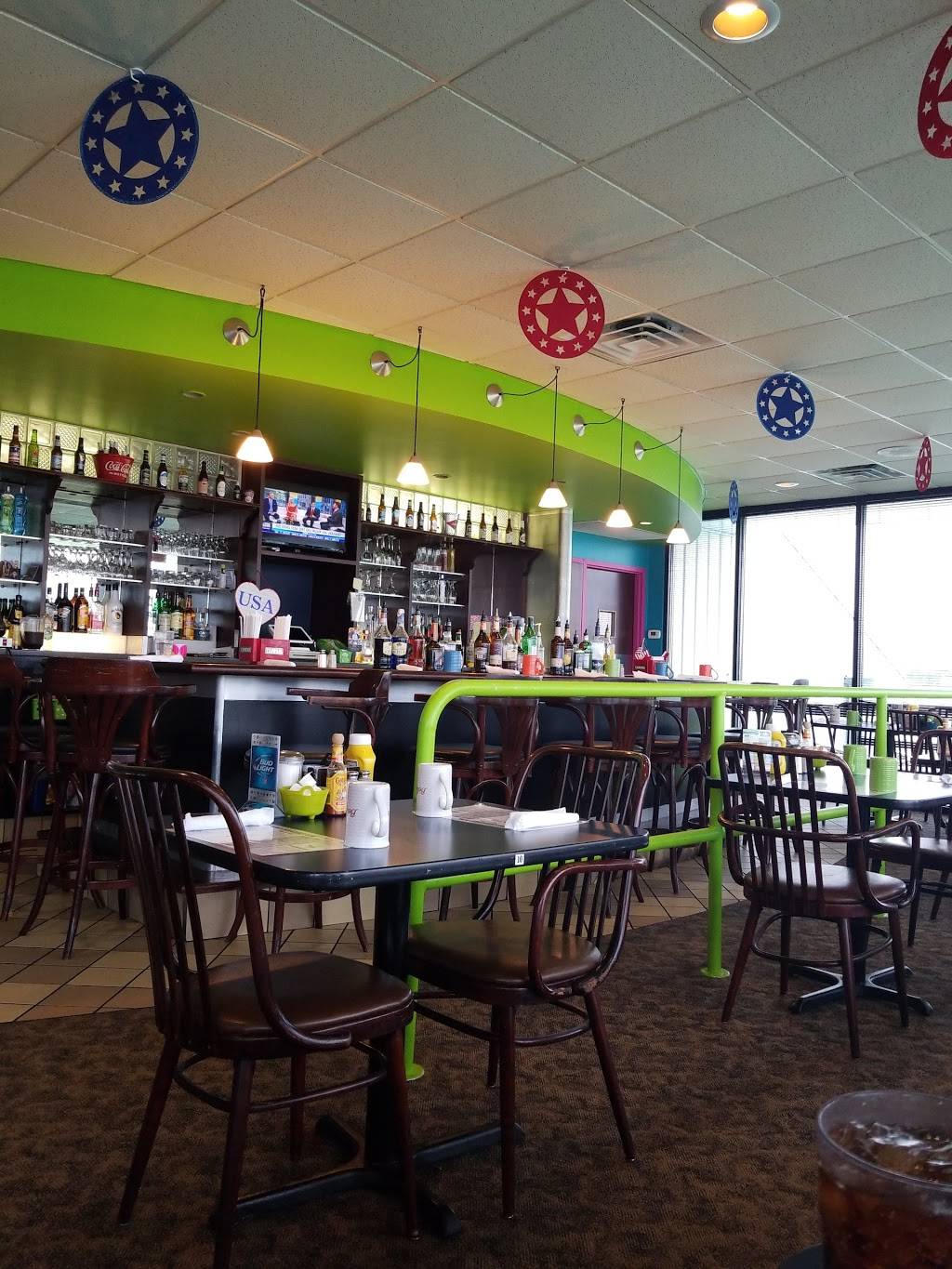 Merks Family Dining | restaurant | 5201 N Walnut St, Muncie, IN 47304, USA | 7652826375 OR +1 765-282-6375