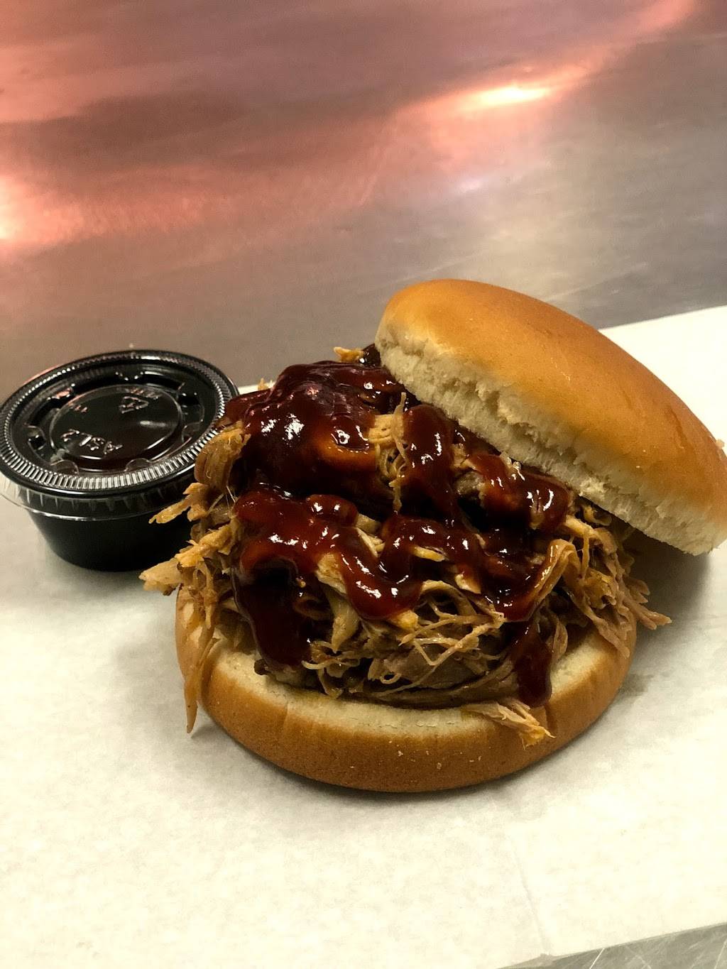 Mamas Kitchen | restaurant | 603 N 26th St, Louisville, KY 40212, USA | 5025655760 OR +1 502-565-5760