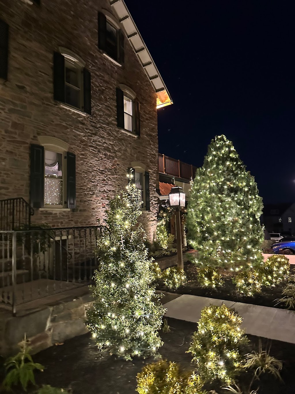 Mallard Restaurant at the Mainland Inn | restaurant | 17 Mainland Rd, Harleysville, PA 19438, USA | 4124280013 OR +1 412-428-0013