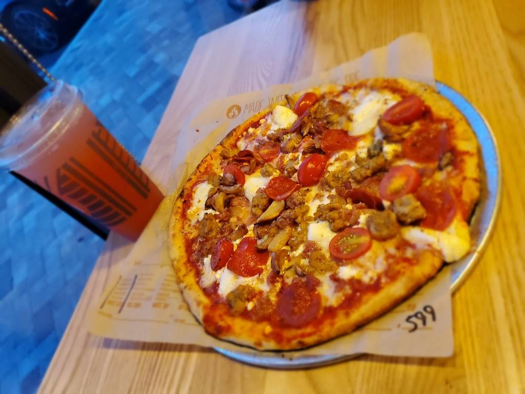 Blaze Pizza | meal takeaway | 1697 W Indiantown Rd, Jupiter, FL 33458, USA | 5615670054 OR +1 561-567-0054