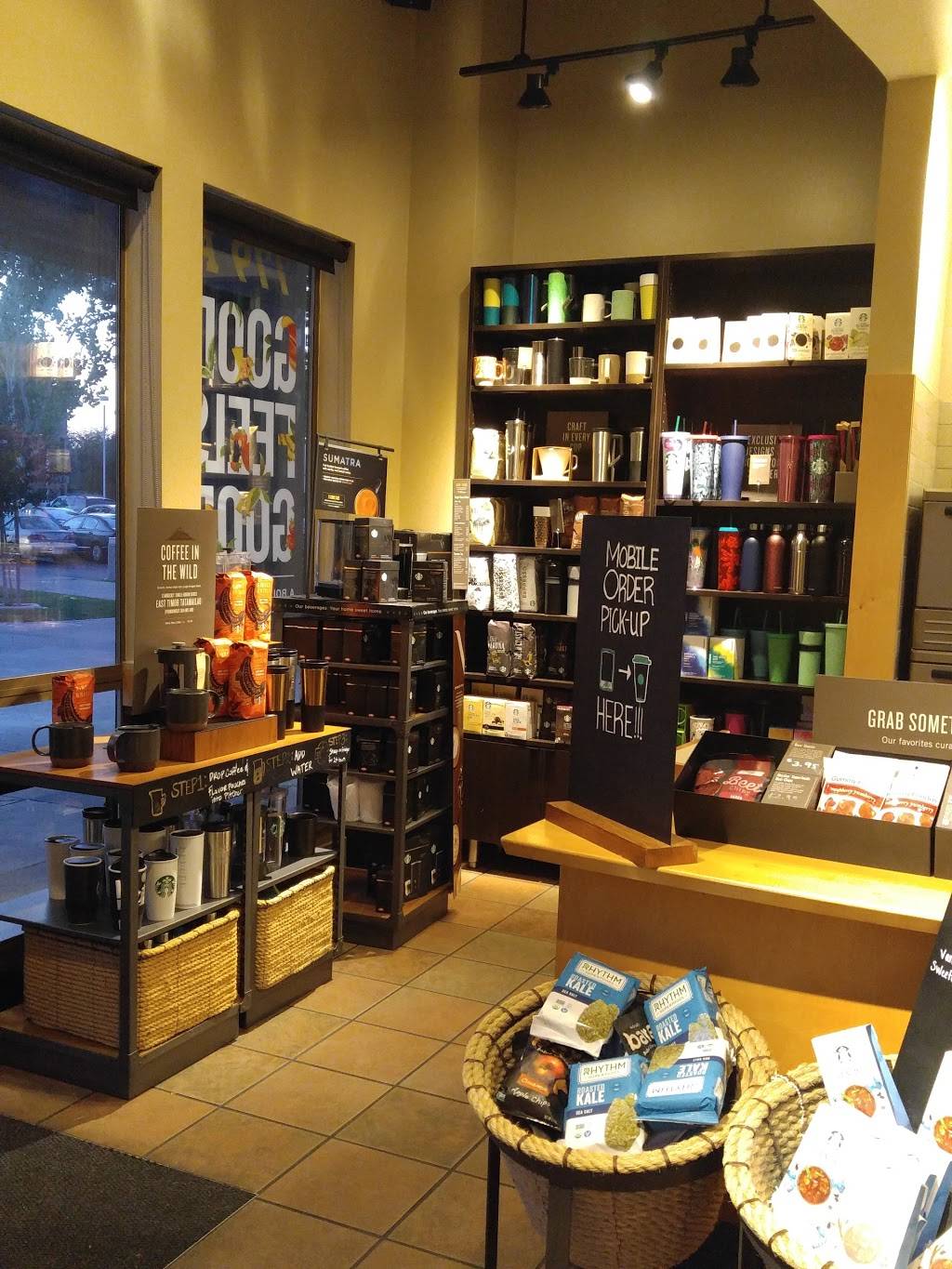 Starbucks | cafe | 779 E Yosemite Ave #100, Merced, CA 95340, USA | 2093834482 OR +1 209-383-4482