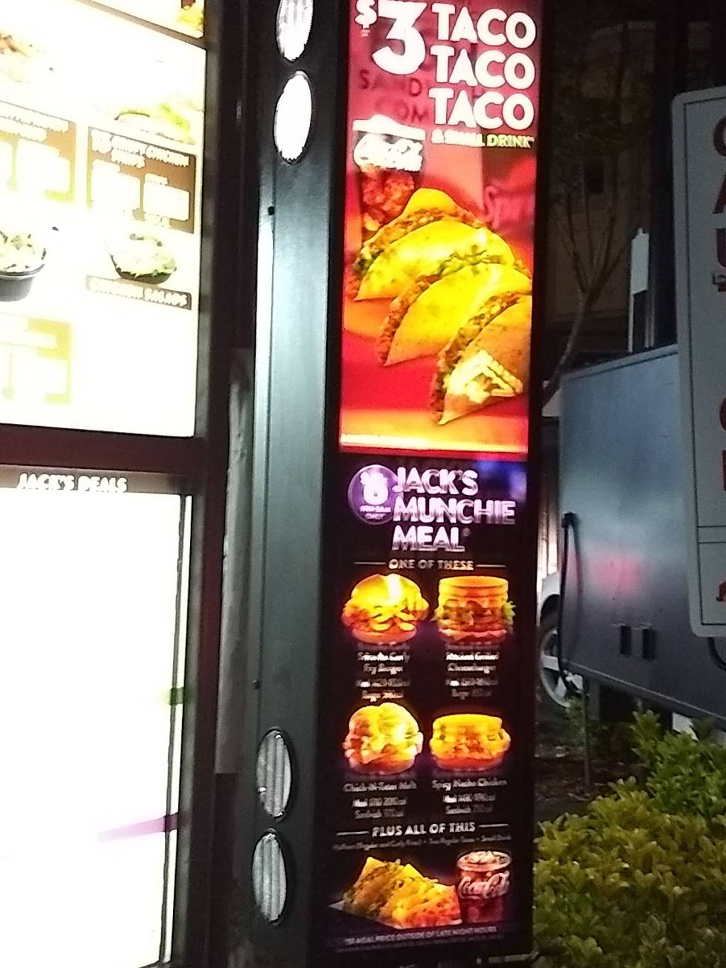 Jack in the Box | restaurant | 6510 Telegraph Ave, Oakland, CA 94609, USA | 5105475241 OR +1 510-547-5241