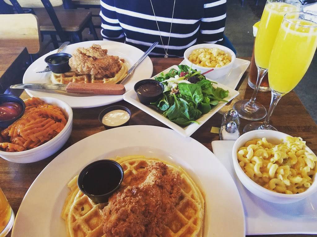 Crave Kitchen & Bar | restaurant | 631 N Resler Dr Suite B, El Paso, TX 79912, USA | 9155812213 OR +1 915-581-2213