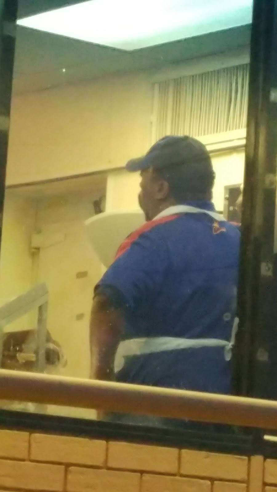 Churchs Chicken | restaurant | 3420 N. Kings Highway, St. Louis, MO 63115, USA | 3142612628 OR +1 314-261-2628