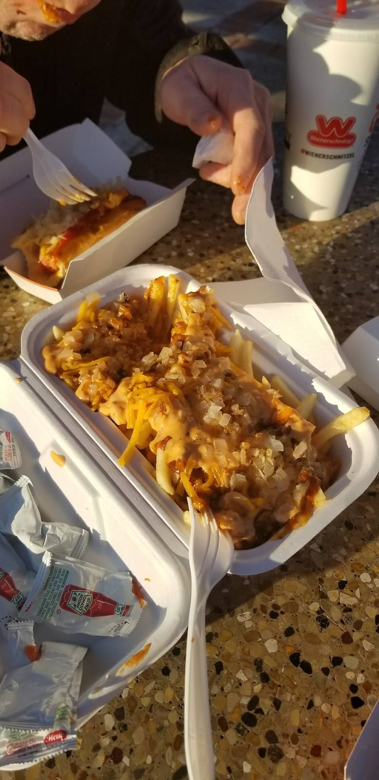 Wienerschnitzel | restaurant | 1330 Camden Ave, Campbell, CA 95008, USA | 4085597721 OR +1 408-559-7721