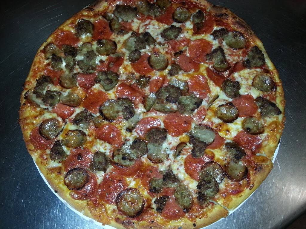 Kimberly Pizza | restaurant | 34 Kimberly Ave, New Haven, CT 06519, USA | 2034982581 OR +1 203-498-2581