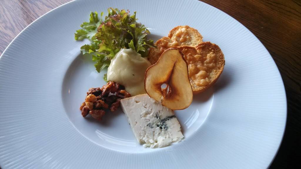 Js Pub & Grill | restaurant | 280 Viking Dr, Reedsburg, WI 53959, USA | 6087680623 OR +1 608-768-0623