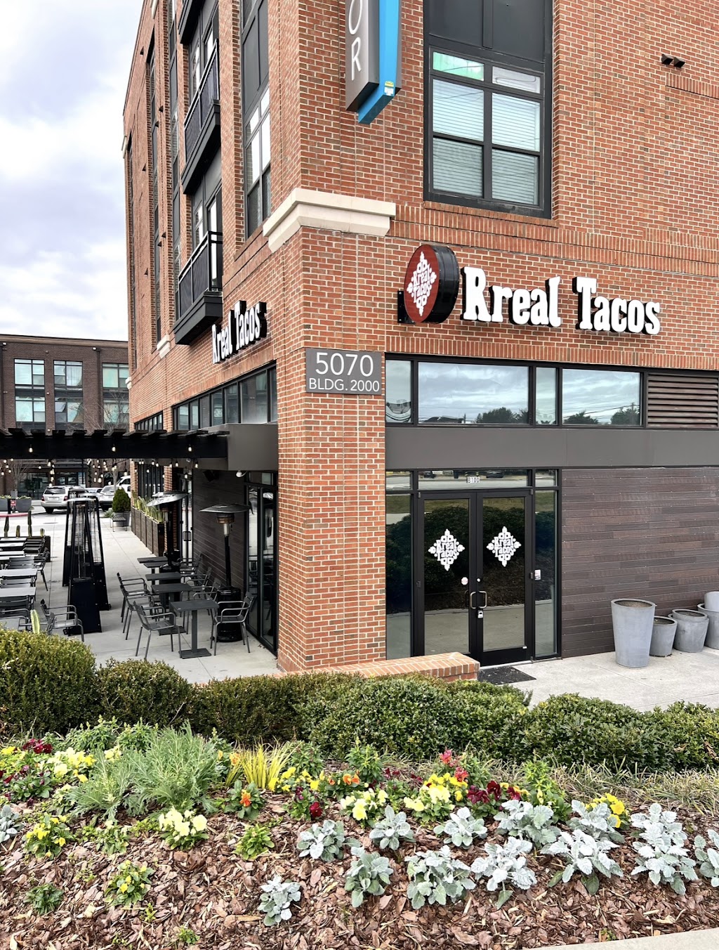 Rreal Tacos - Chamblee | restaurant | 5070 Peachtree Blvd, Atlanta, GA 30341, USA | 4702688290 OR +1 470-268-8290