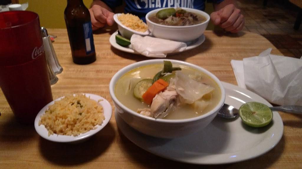 Don Pedros | restaurant | 8700 Jefferson Davis Hwy, North Chesterfield, VA 23237, USA | 8042753771 OR +1 804-275-3771