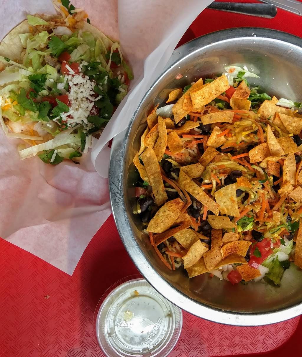 Fuzzys Taco Shop | restaurant | 1100 W John Carpenter Fwy, Irving, TX 75039, USA | 9725508226 OR +1 972-550-8226