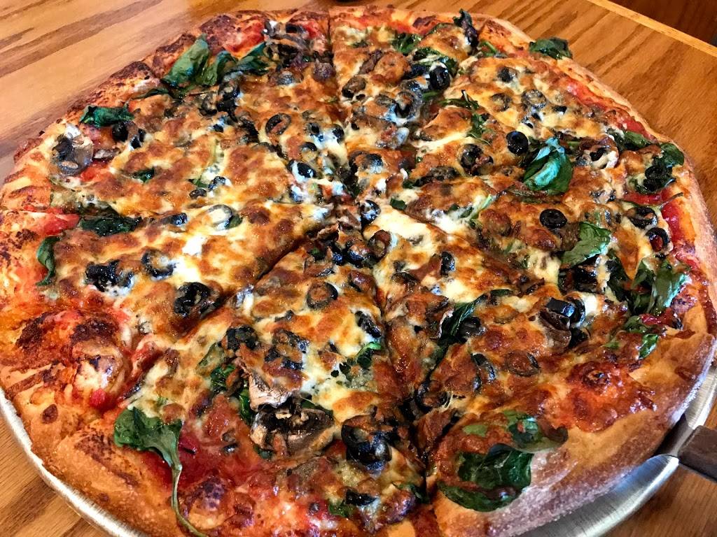 Hillside Pizza | restaurant | 77 Church St, Bernardston, MA 01337, USA | 4136480500 OR +1 413-648-0500