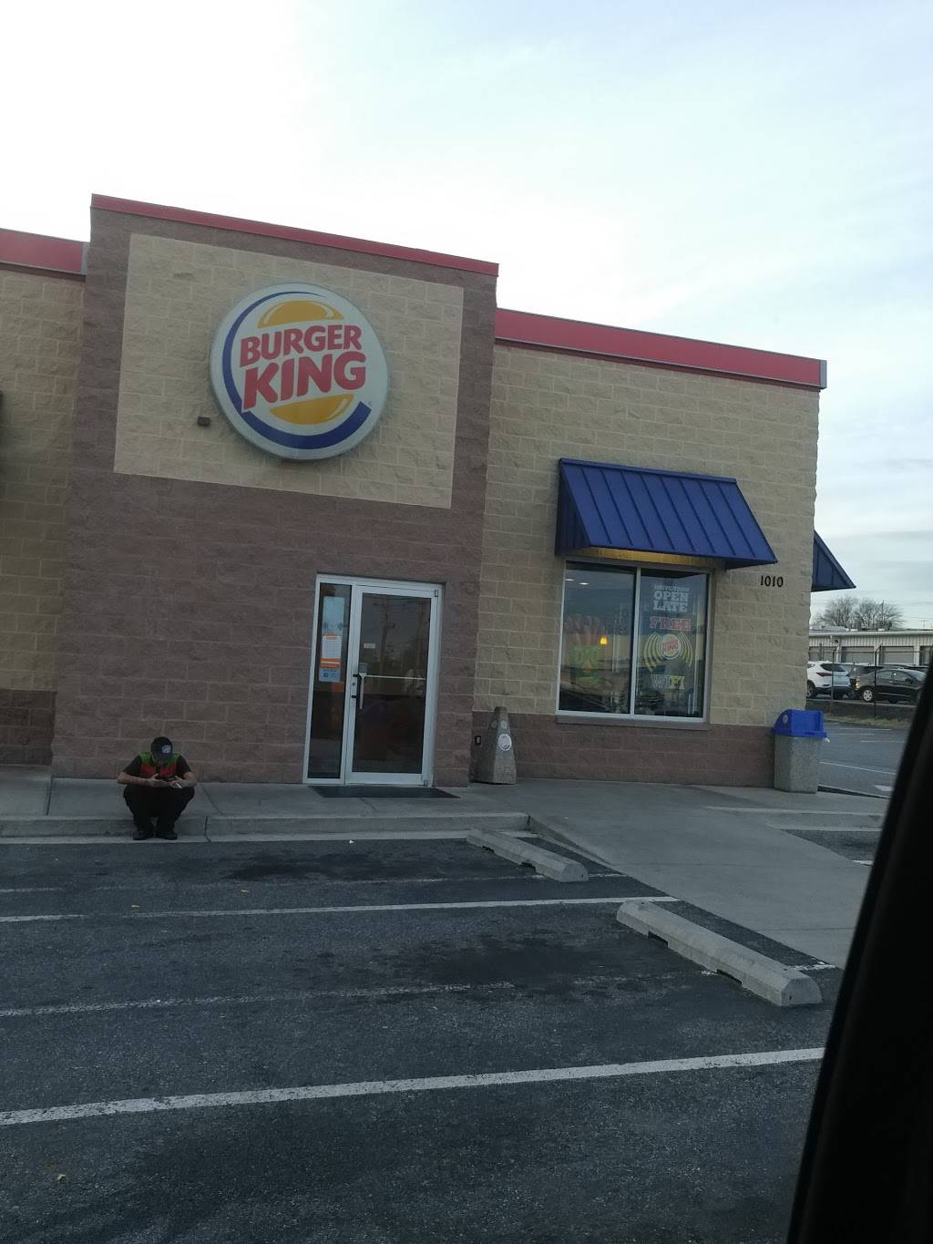 Burger King | restaurant | 1010 Merritt Blvd, Dundalk, MD 21222, USA | 4102823110 OR +1 410-282-3110