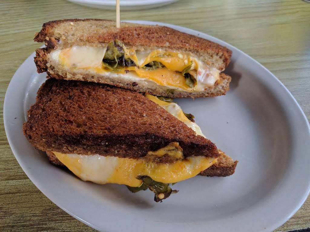 Three Birds Tavern | restaurant | 1492 4th St N, St. Petersburg, FL 33701, USA | 7278952049 OR +1 727-895-2049