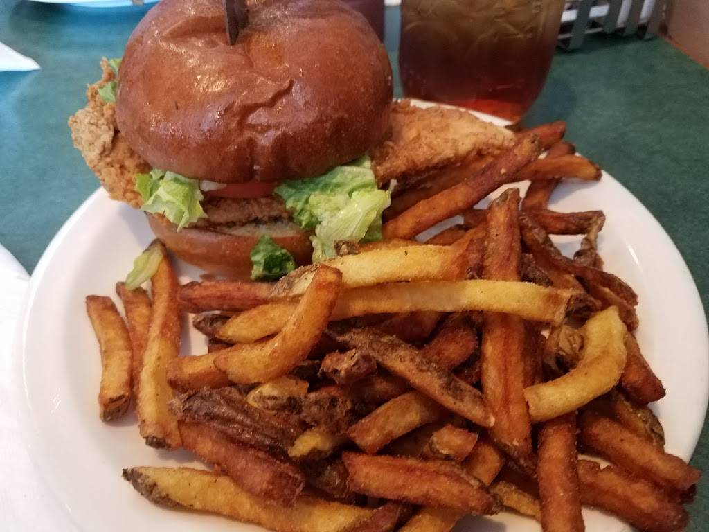 BJs Carolina Cafe, Catering & Cakes | restaurant | 7069 Caratoke Hwy, Jarvisburg, NC 27947, USA | 2524915222 OR +1 252-491-5222