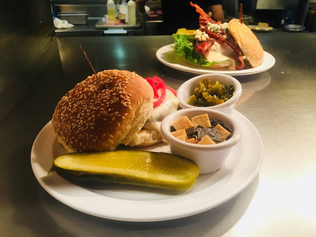 Bobbys Burger Palace | restaurant | 355 Burr Ln, Lake Grove, NY 11755, USA | 6313829590 OR +1 631-382-9590