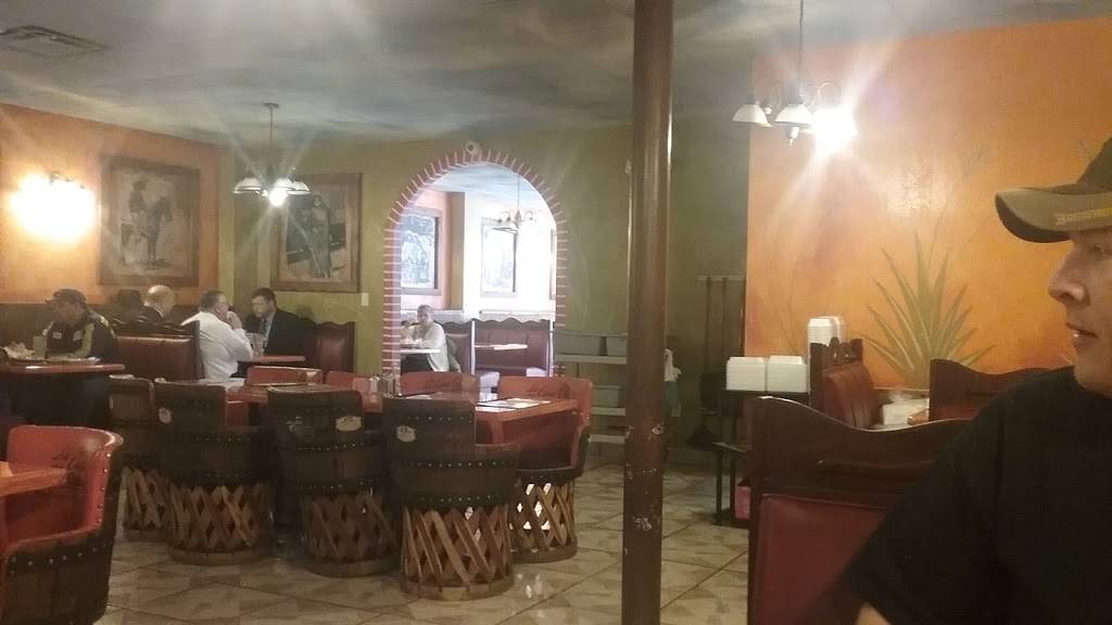 La Casa Mexicana | restaurant | 5699 Mullins Ave, Clintwood, VA 24228, USA | 2769266274 OR +1 276-926-6274