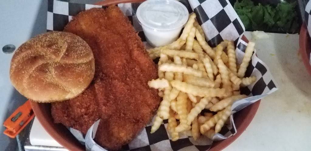 The Cedar Inn | restaurant | 4747 IL-26, Freeport, IL 61032, USA | 8155635014 OR +1 815-563-5014