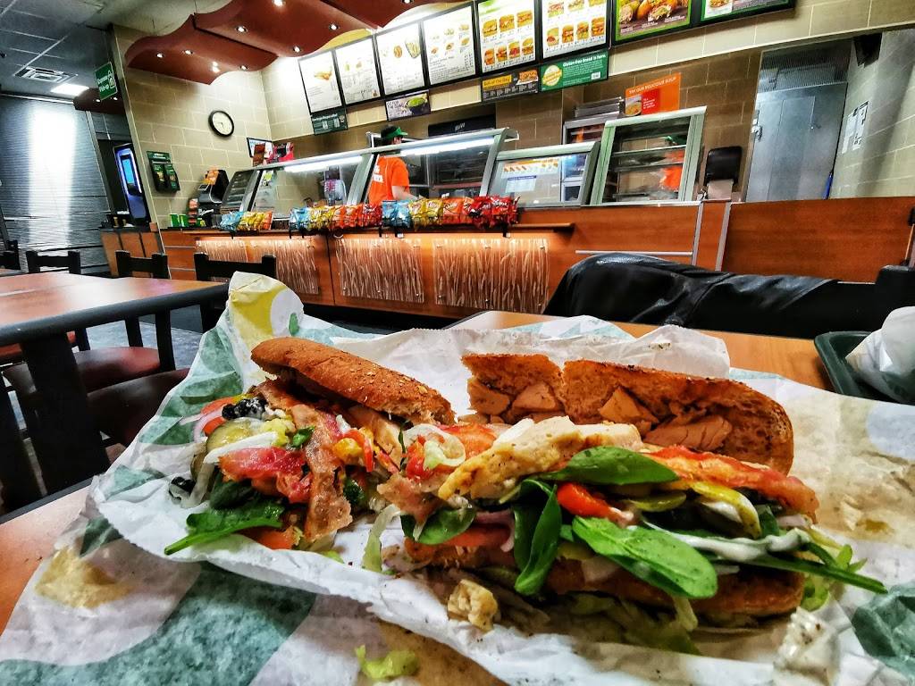 Subway | restaurant | 2745 Iris St, Ottawa, ON K2C 3V5, Canada | 6137218000 OR +1 613-721-8000
