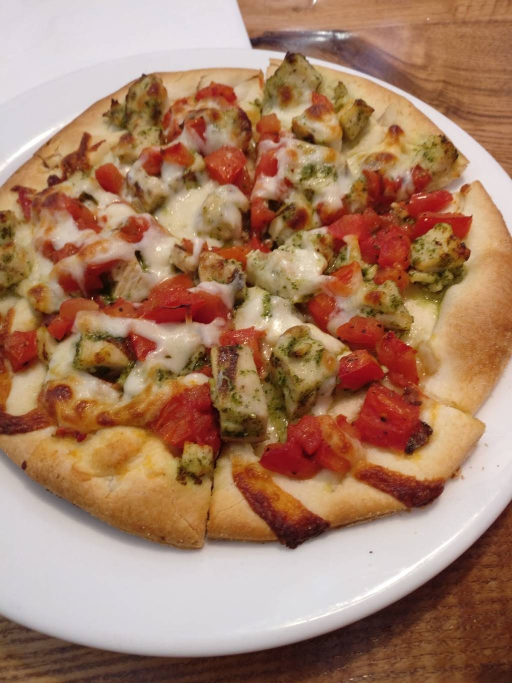 Giordanos | restaurant | 119 S Main St, Naperville, IL 60540, USA | 6304282111 OR +1 630-428-2111