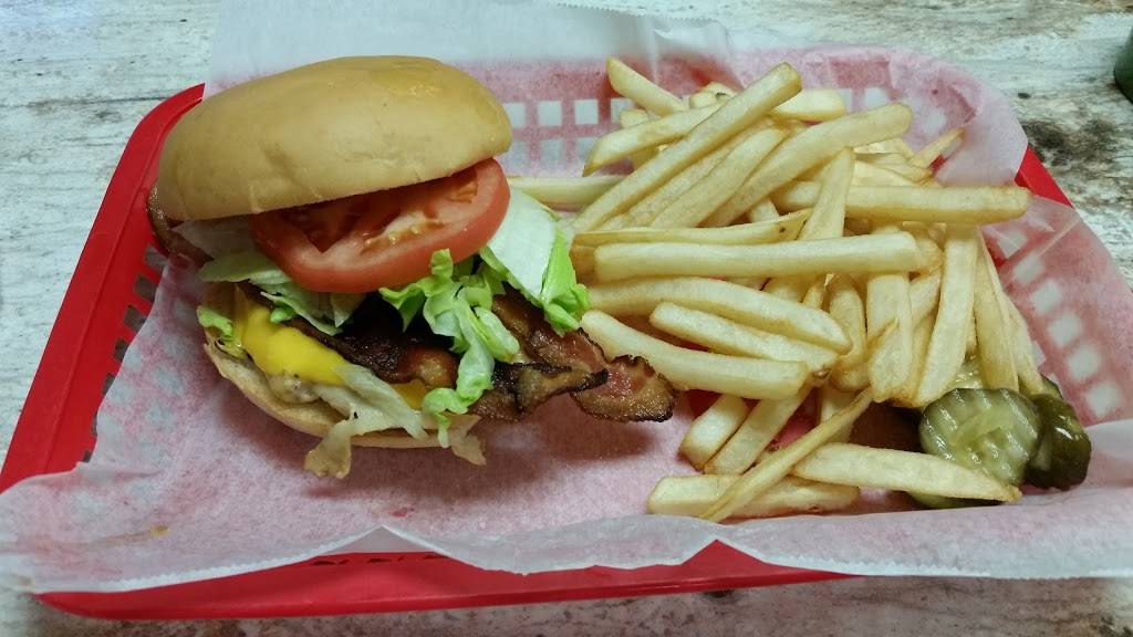 Birdies Cafe | cafe | 111 4th St, Baraboo, WI 53913, USA | 6083565647 OR +1 608-356-5647