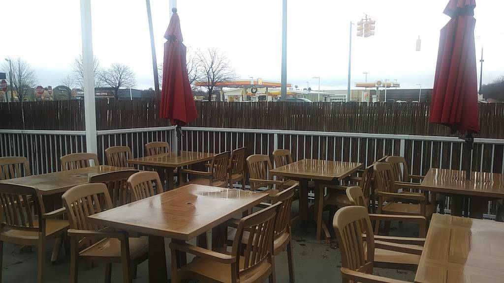 Finleys Grill & Smokehouse | restaurant | 5160 W Main St, Kalamazoo, MI 49009, USA | 2693424360 OR +1 269-342-4360