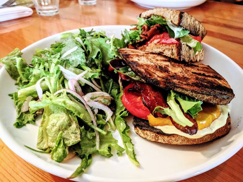 Gold Cash Gold | restaurant | 2100 Michigan Ave, Detroit, MI 48216, USA | 3132420770 OR +1 313-242-0770