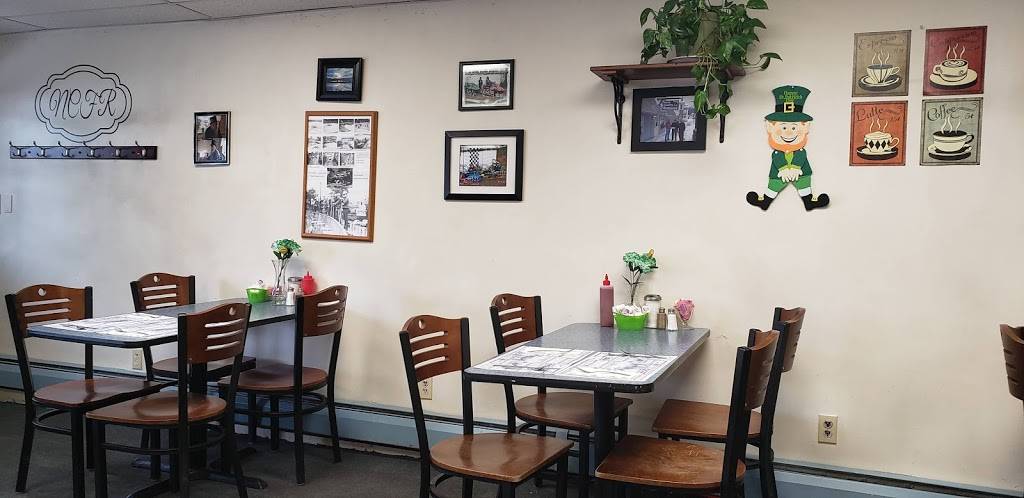 North Country Family Restaurant | restaurant | 12 Main St, Groveton, NH 03582, USA | 6036361511 OR +1 603-636-1511