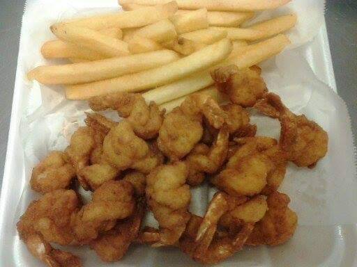 Sharks Fish & Chicken Chicago Style | restaurant | 212 GA-49 #400, Byron, GA 31008, USA | 4786545998 OR +1 478-654-5998