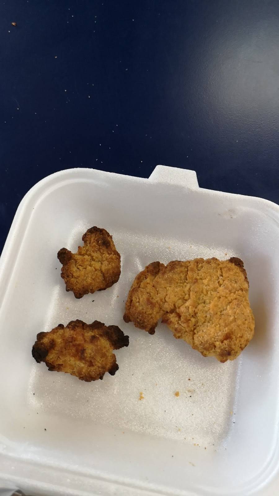 Ginos Pizza | restaurant | 1131 Nottinghill Gate, Oakville, ON L6M 2G3, Canada | 8663104466 OR +1 866-310-4466